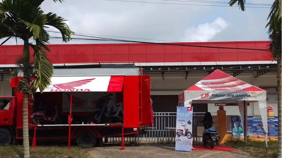 Perkuat Link and Match Pendidikan dan Industri, Sinsen Gelar Pos Service AHASS di SMK Binaan