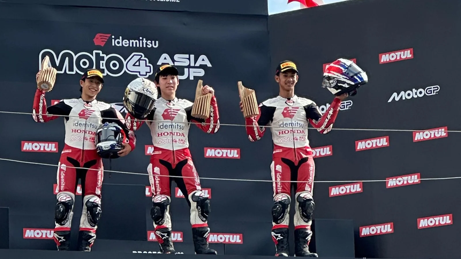 Melesat di Motegi, Badly Persembahkan Podium IM4AC untuk Indonesia